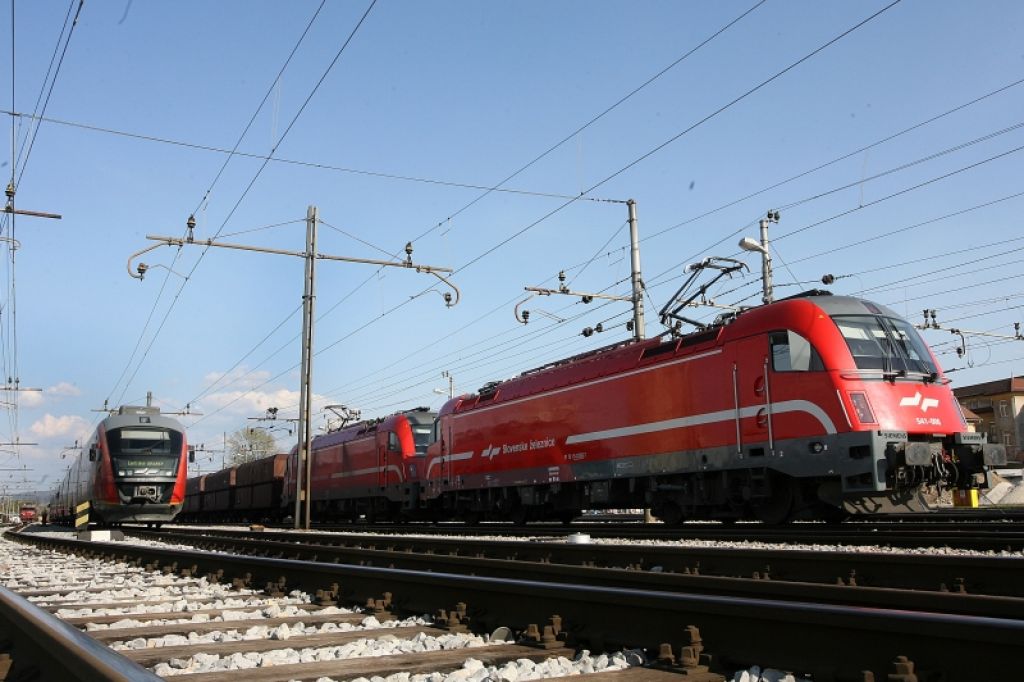 Železnice »zapufane«, zdaj še tožba iz Bruslja